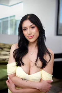 VR Porn Model: Alexa Chains