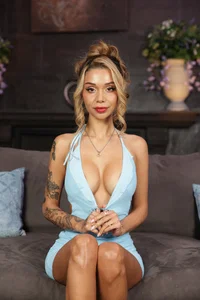 Ava Amira